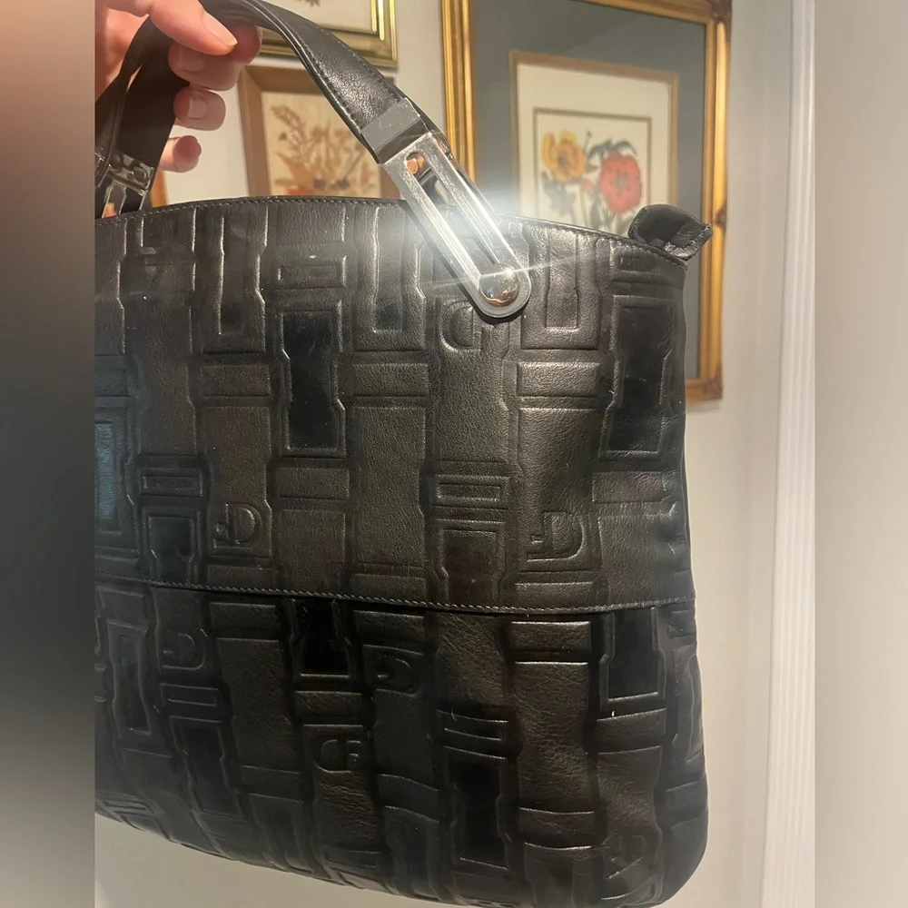 100% Genuine Leather Due Fratelli black and silver handbag. - Picture 3 of 10